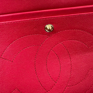 Jumbo Classic Flap Red Lambskin Quilted GHW