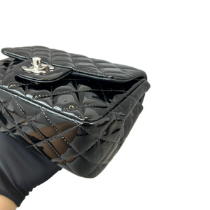 Mini Square Flap Patent Black SHW