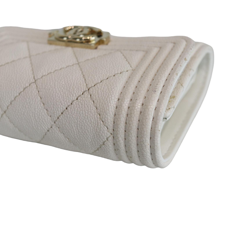 CHANEL Caviar Quilted Wallet On Chain WOC White 941900