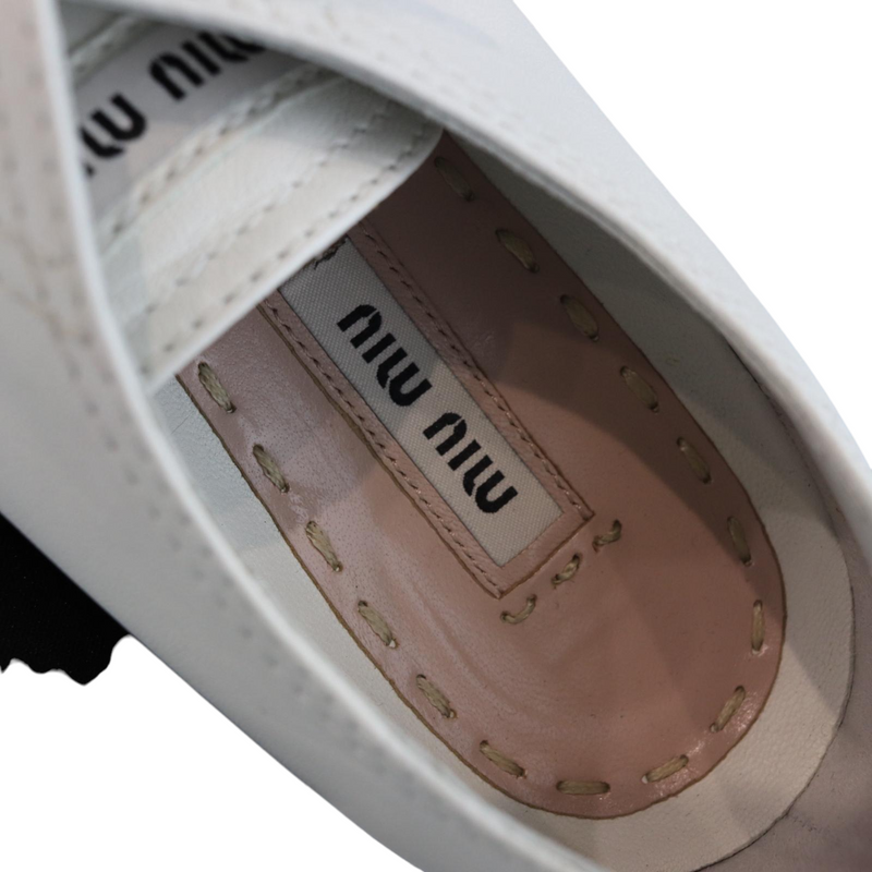 Cap Toe Leather Sneaker White Size 37.5