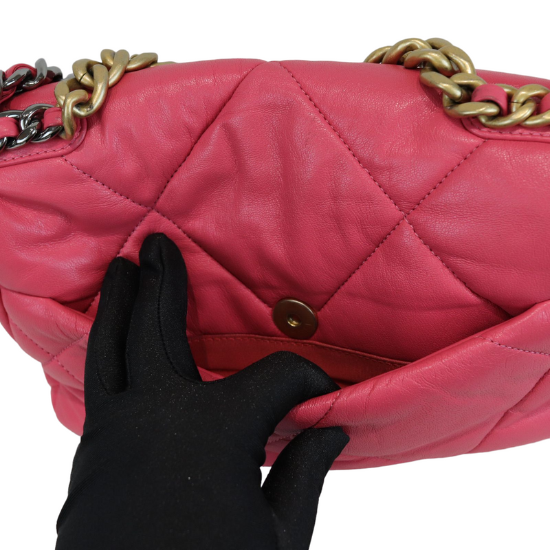 CHANEL 19 Medium Flap Quilted Lambskin Leather Shoulder Bag Light Pink