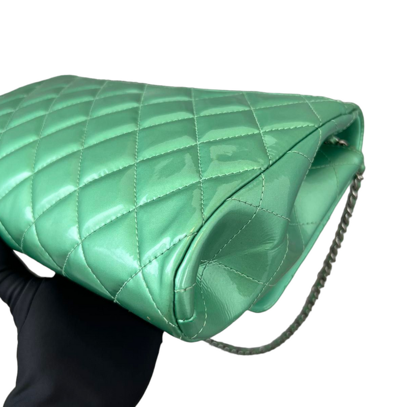 Timeless Clutch Patent Green Chain RHW
