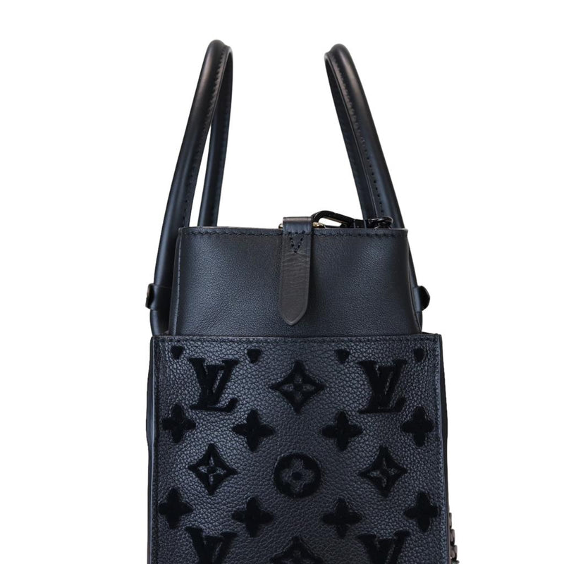 Louis Vuitton Beltbag Coussin Cruise 22 Monogram Embossed Black in Lambskin  Leather with Gold-tone - US