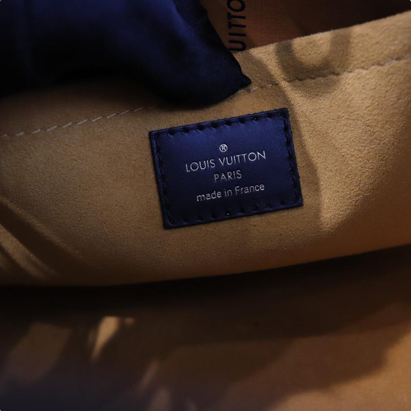 Calfskin Monogram Tufting On My Side Black