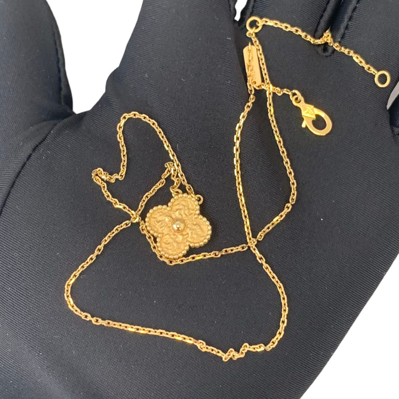 18K Gold Vintage Alhambra Pendant Necklace