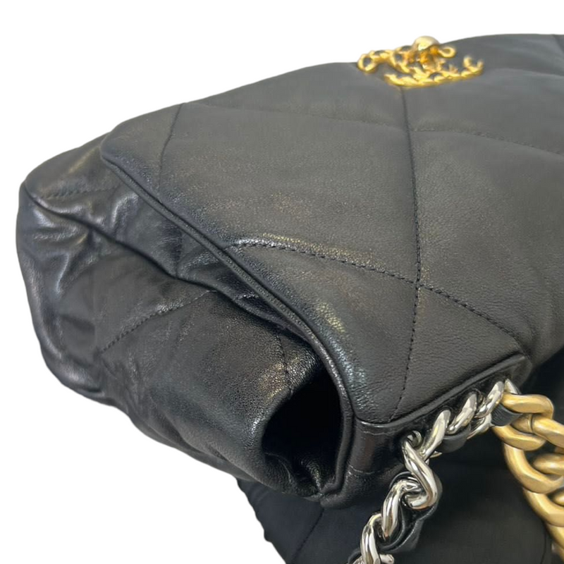 Goatskin Quilted Medium Chanel 19 Flap Black