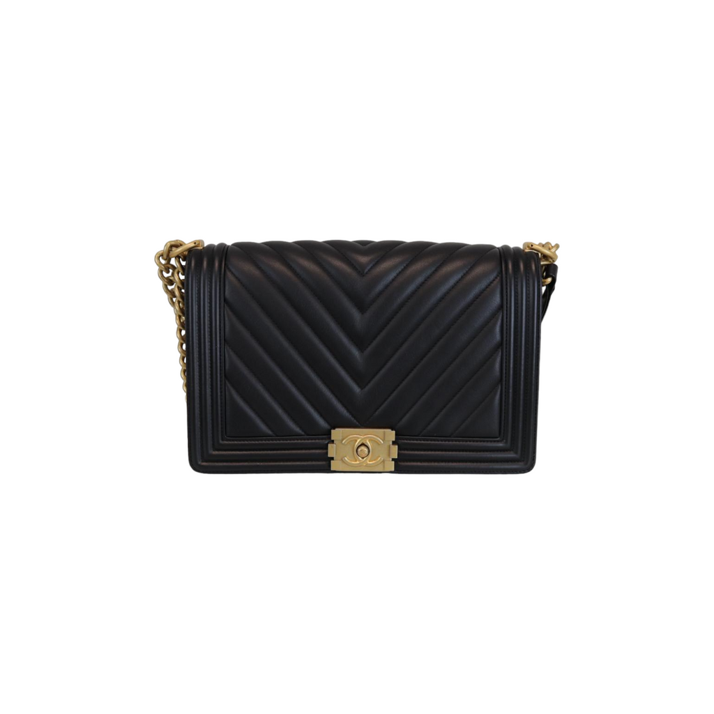 Chanel Wallet on Chain – Christina's Consignments