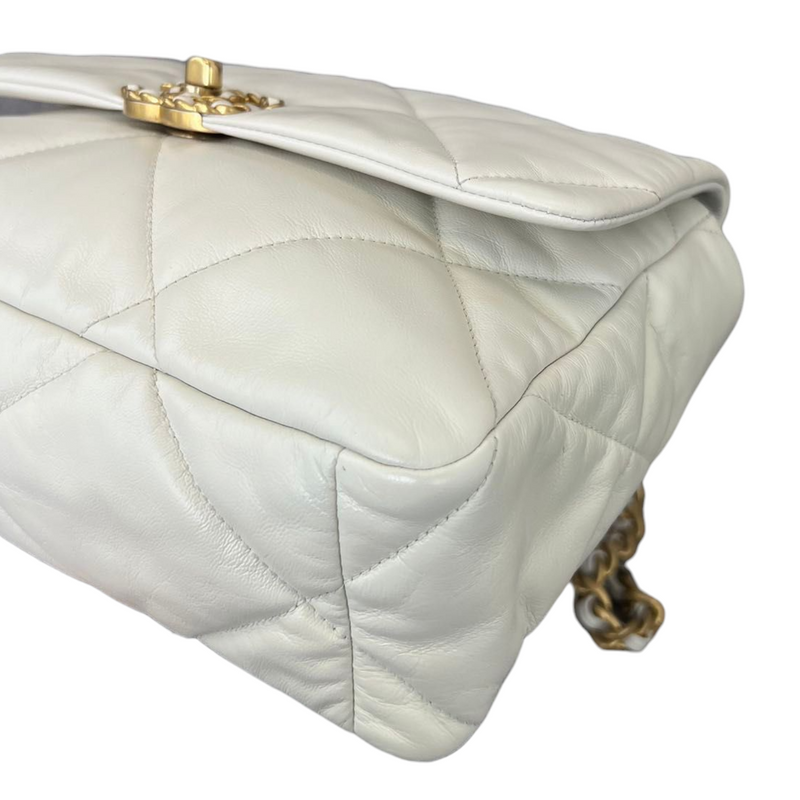 Lambskin Quilted Large Chanel 19 Flap White MHW