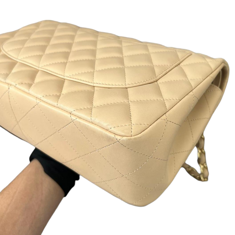 Lambskin Quilted Jumbo Double Flap Beige GHW