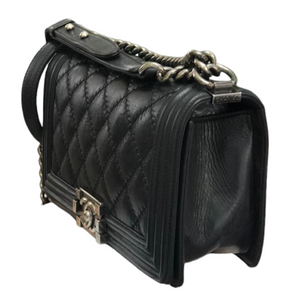 Caviar Quilted Old Medium Boy Flap Black RHW