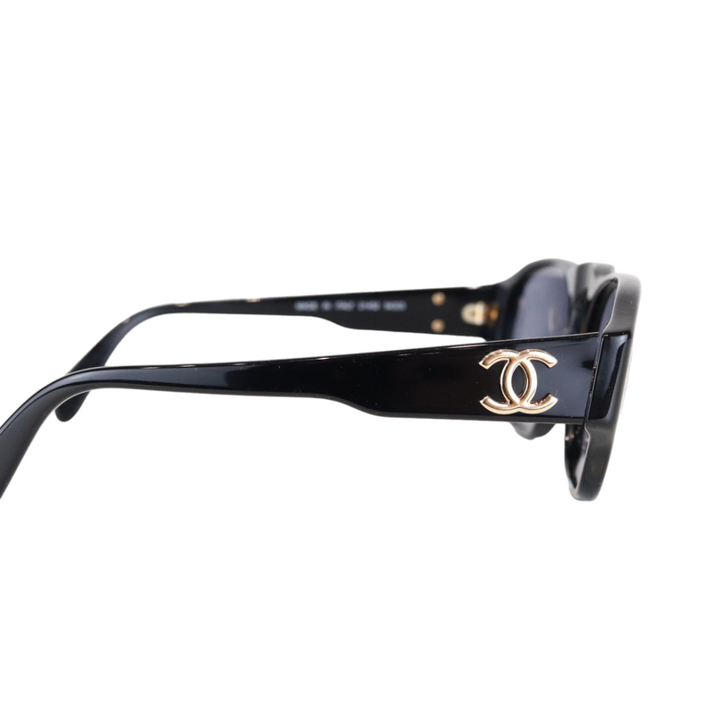 Vintage Chanel Sunglasses Faux Tortoise Frame Original Box 