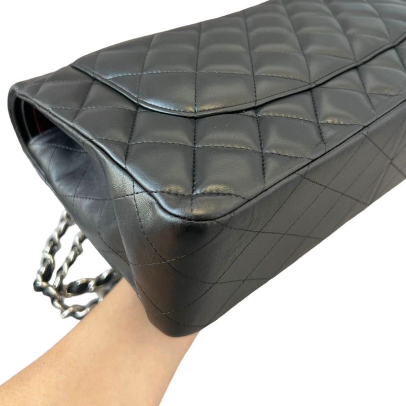 Lambskin Quilted Jumbo Classic Double Flap Black SHW