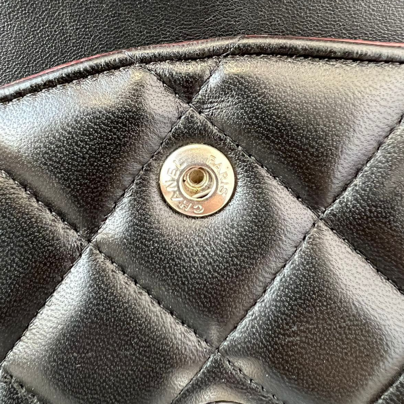 Lambskin Quilted Jumbo Classic Double Flap Black SHW