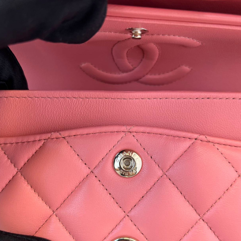 Small Double Flap Lambskin Quilted Pink GHW