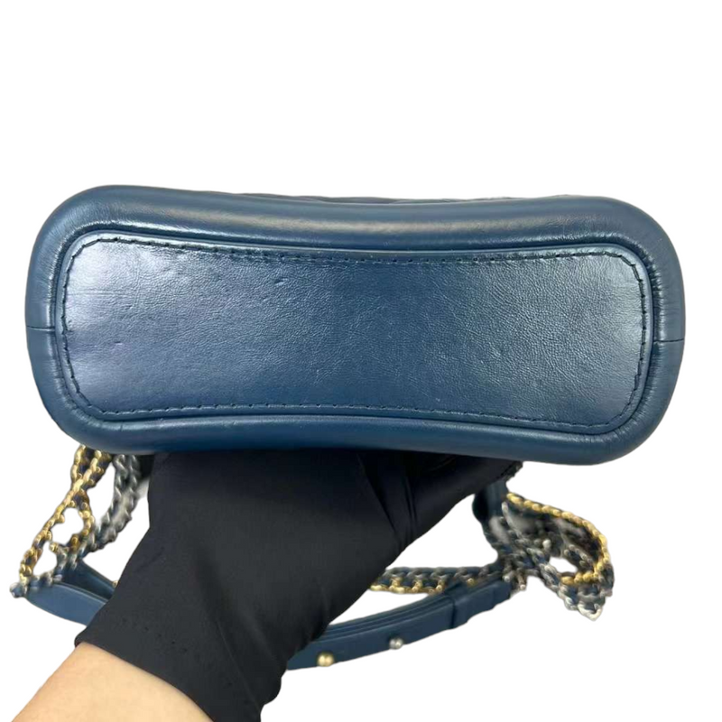 Aged Calfskin Quilted Small Gabrielle Hobo Navy MHW