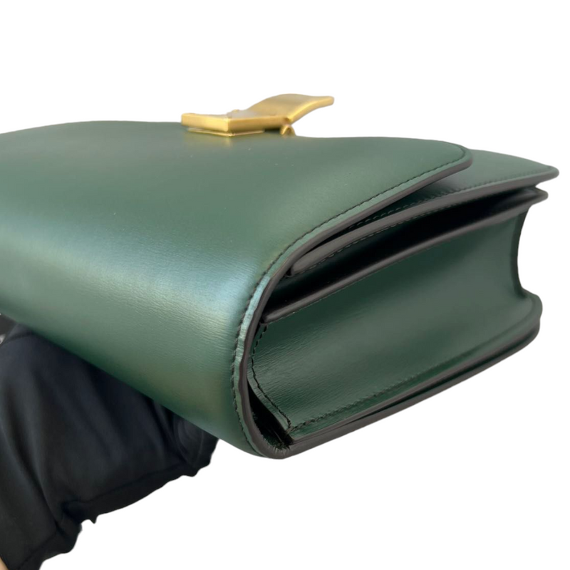 Box Calfskin Medium Classic Box Flap Bag Green GHW