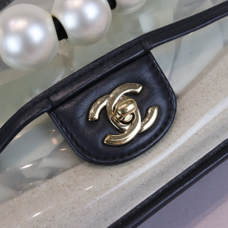 "Sand by the Sea" Runway Pearl Handle Sand Black PVC