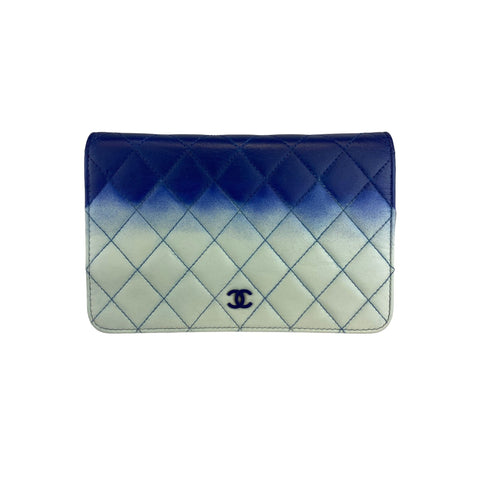 Chanel 22 Small Shiny Calfskin Quilted White GHW