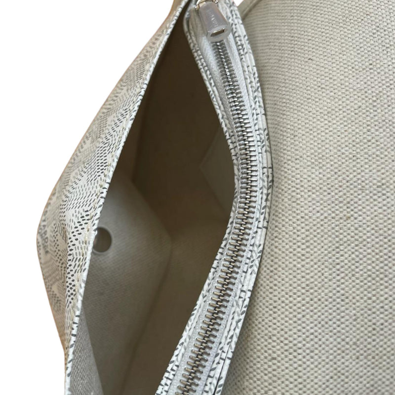 Plumet Wallet Clutch Goyardine Canvas White SHW