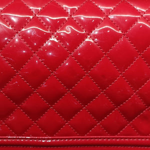 Boy Flap Plexiglass Old Medium Patent Quilted Red SHW