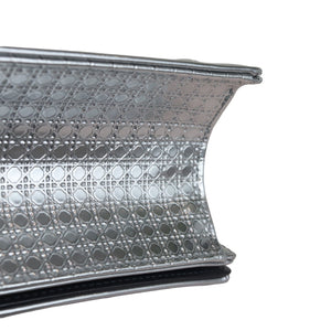 Diorama Flap Medium Metallic Patent Silver SHW