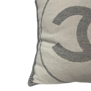 CC Pillow Merino Wool Cashmere Grey Off White
