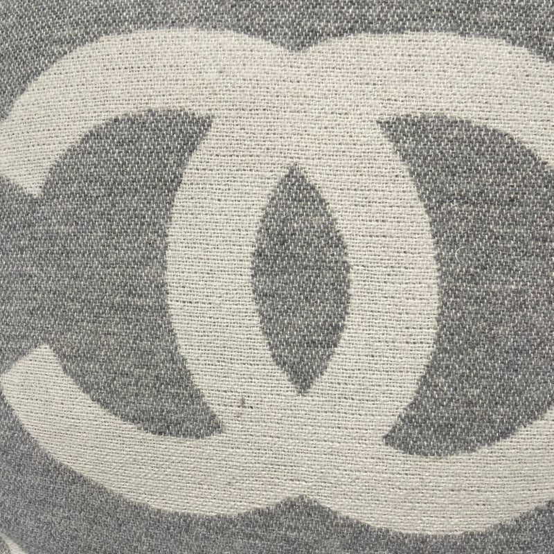 CC Pillow Merino Wool Cashmere Grey Off White