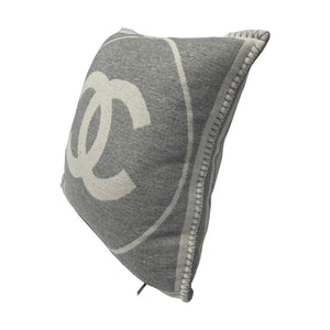 CC Pillow Merino Wool Cashmere Grey Off White