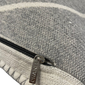 CC Pillow Merino Wool Cashmere Grey Off White