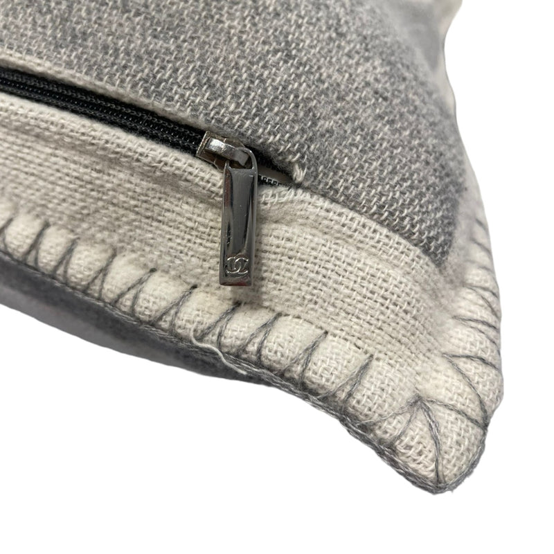 CC Pillow Merino Wool Cashmere Grey Off White
