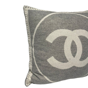 CC Pillow Merino Wool Cashmere Grey Off White