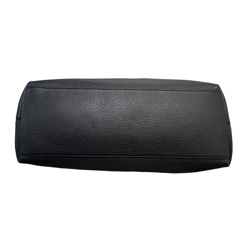 Soho Chain Shoulder Medium Pebbled Calfskin Black GHW