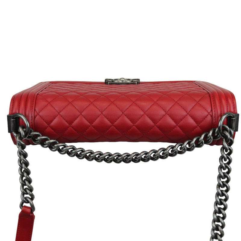 New Medium Boy Flap Calfskin Quilted Red RHW