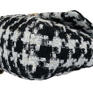 19 Flap Large Ribbon Houndstooth Tweed Black White MHW