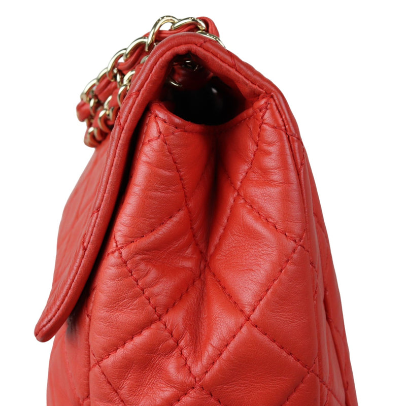 Classic Flap Maxi Lambskin Quilted Coral GHW