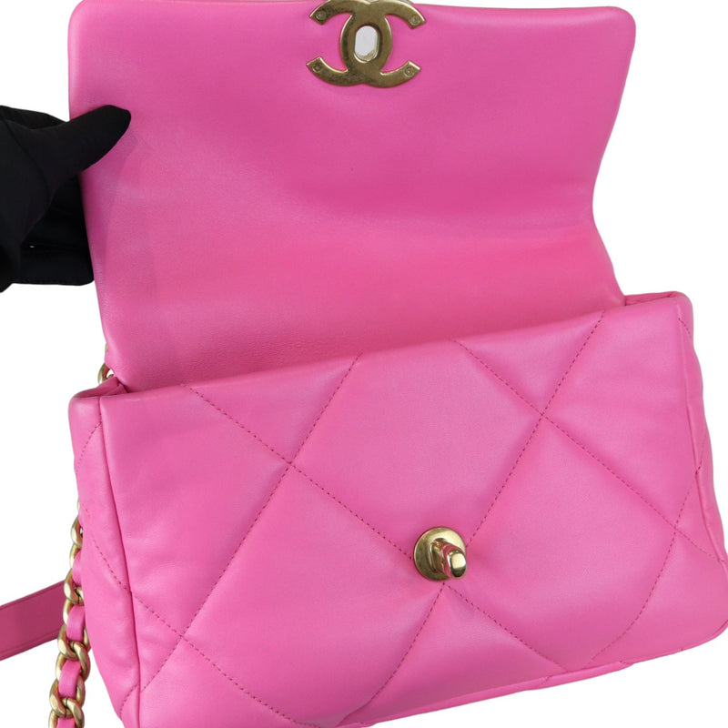 19 Flap Small Lambskin Quilted Pink MHW