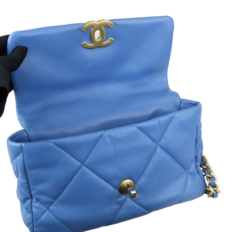 19 Flap Lambskin Quilted Medium Blue MHW