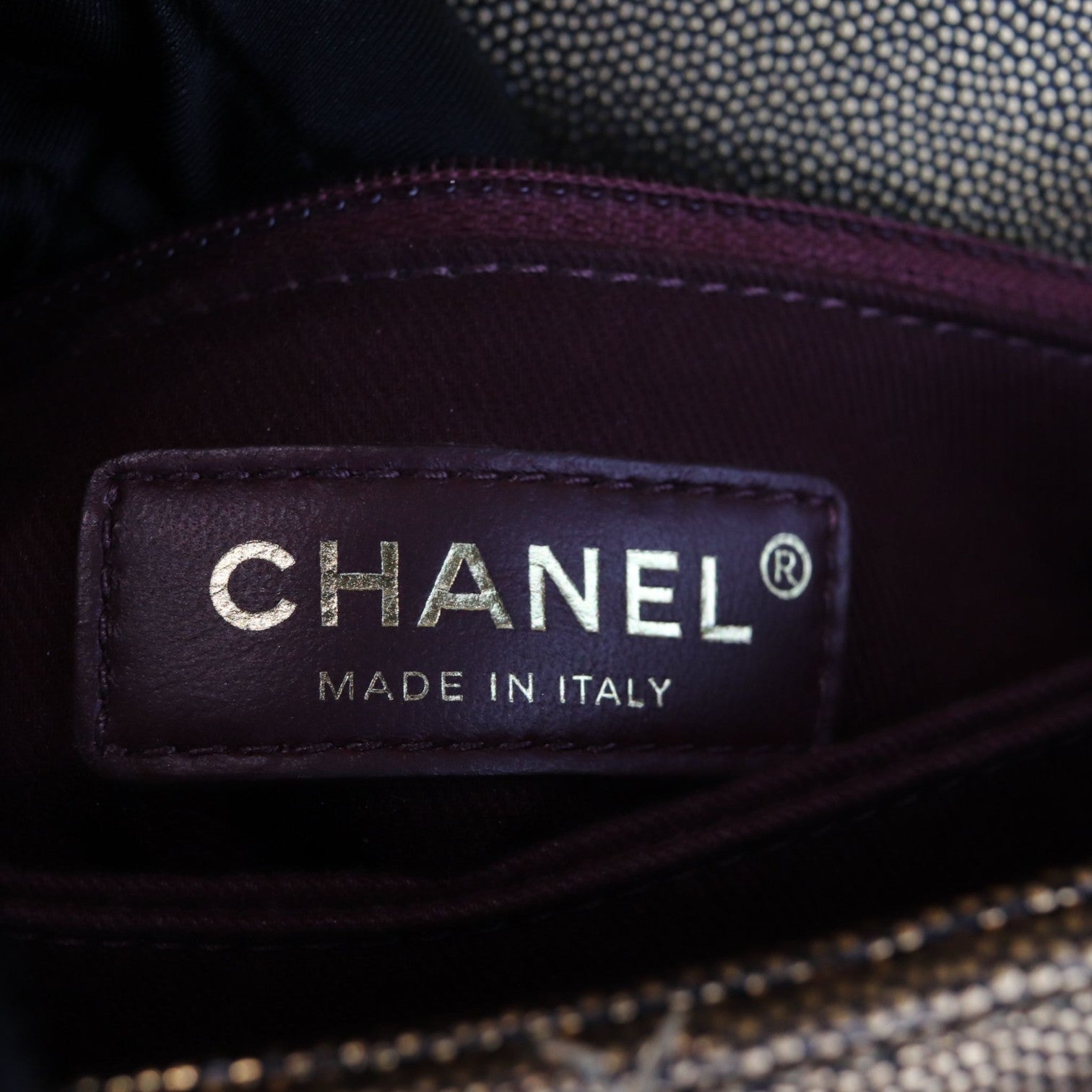 本日限り！CHANEL ゴールド カーフスキン コンパクト 正規品保証 Z359 本日限り！CHANEL ゴールド カーフスキン コンパクト 正規品保証 Z359