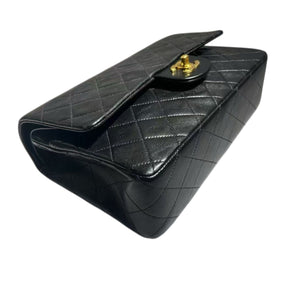 Vintage Classic Double Flap Medium Lambskin Quilted Black GHW