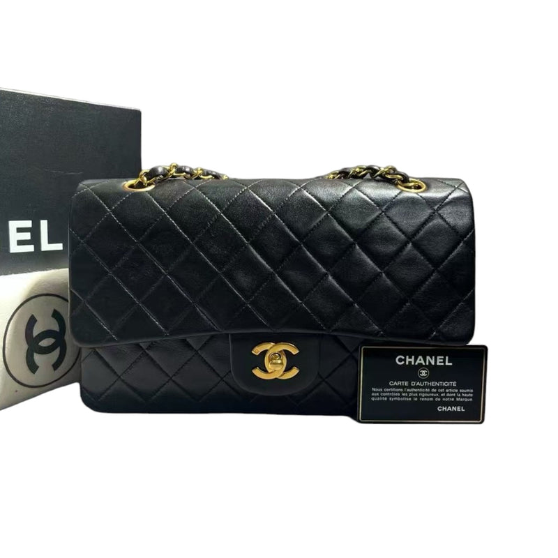 Vintage Classic Double Flap Medium Lambskin Quilted Black GHW