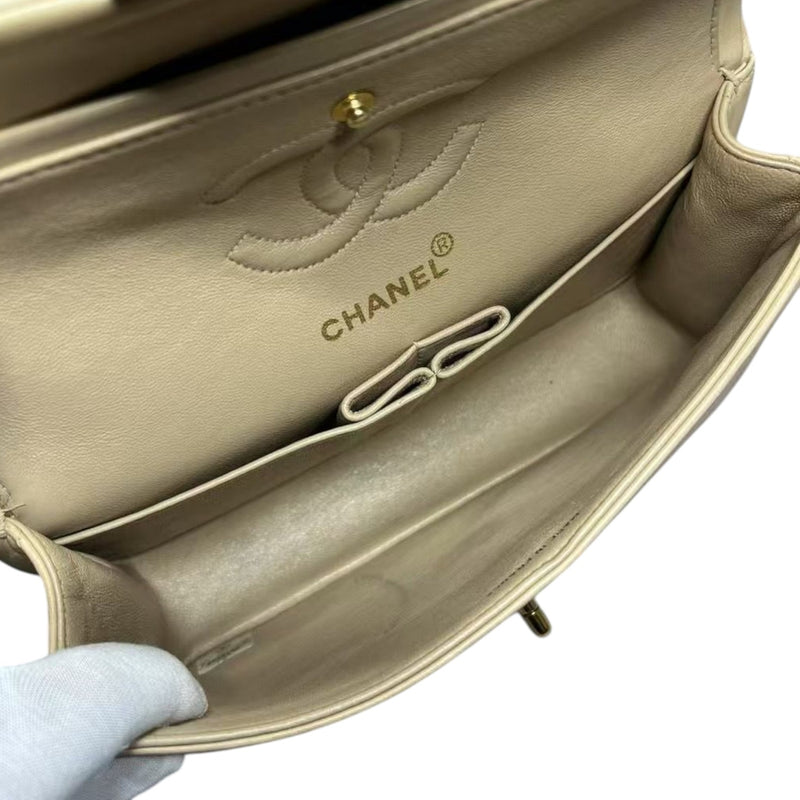 Vintage Classic Double Flap Small Lambskin Beige GHW