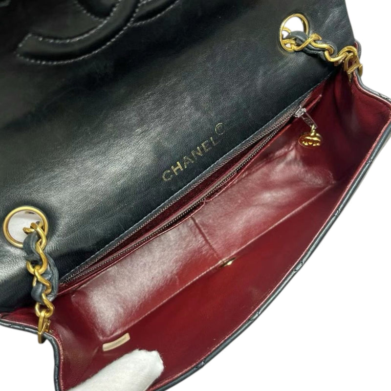 Vintage Full Flap Chain Shoulder Lambskin Black GHW