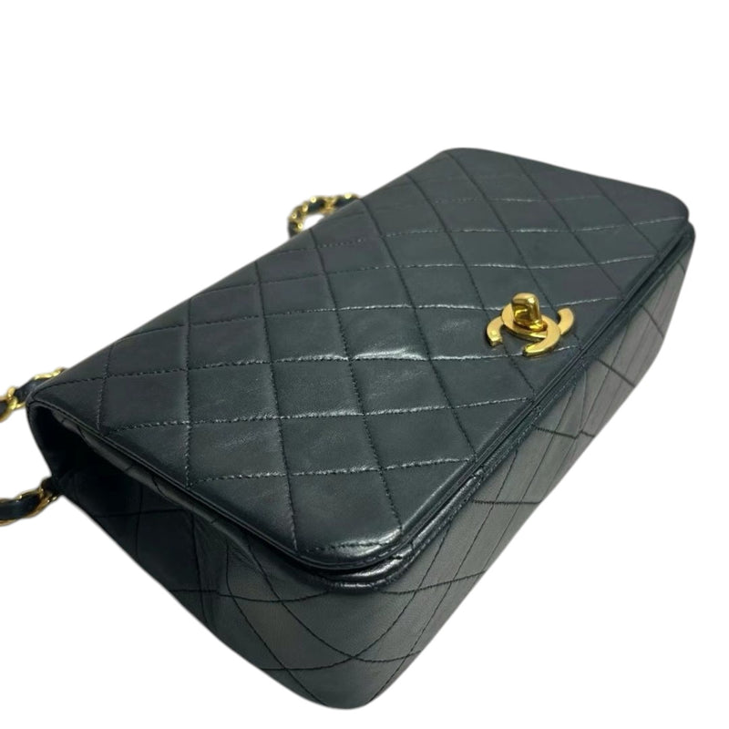 Vintage Full Flap Chain Shoulder Lambskin Black GHW