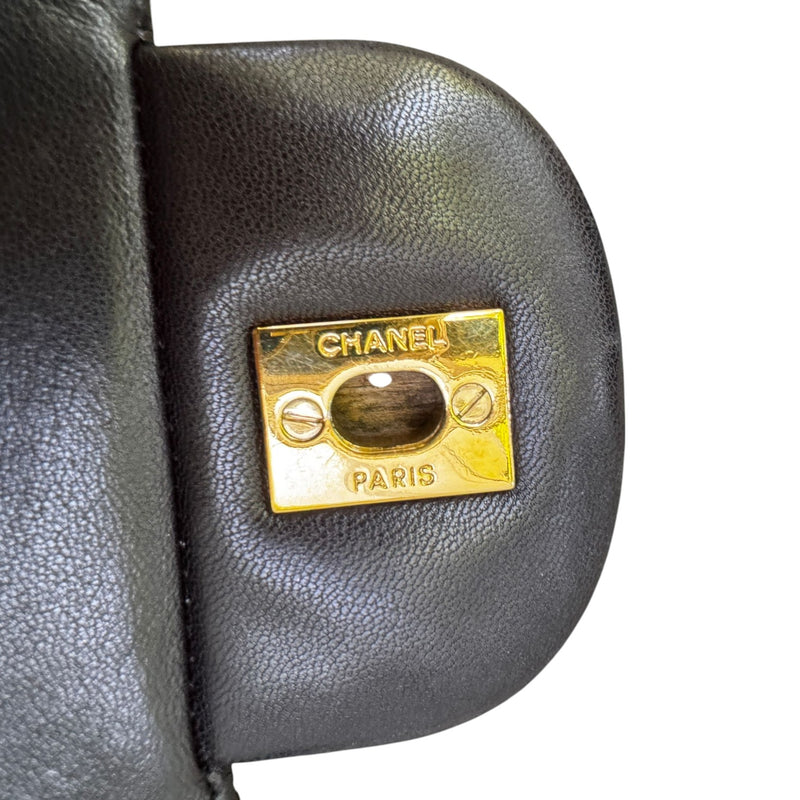 Jumbo Single Flap Lambskin Quilted Black GHW