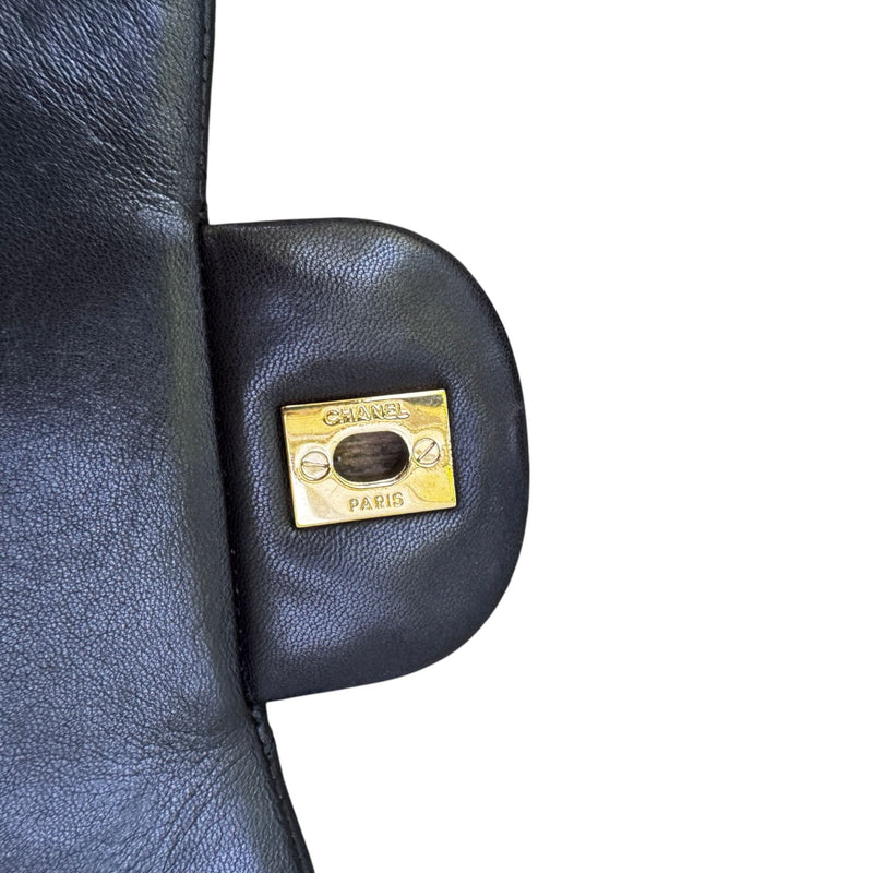 Jumbo Single Flap Lambskin Quilted Black GHW