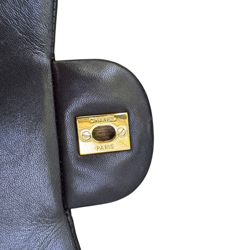 Jumbo Single Flap Lambskin Quilted Black GHW
