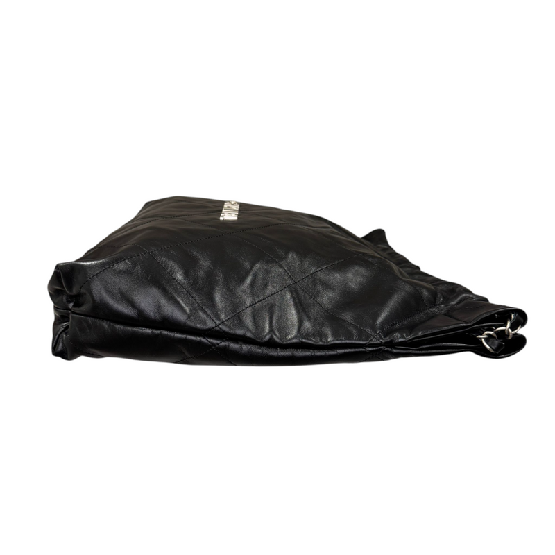 22 Medium Shiny Calfskin Quilted Black SHW