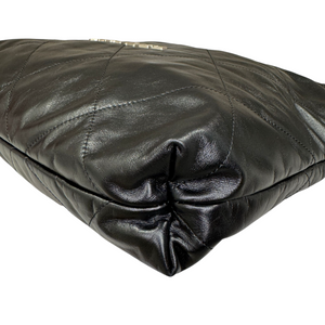 22 Medium Shiny Calfskin Quilted Black SHW