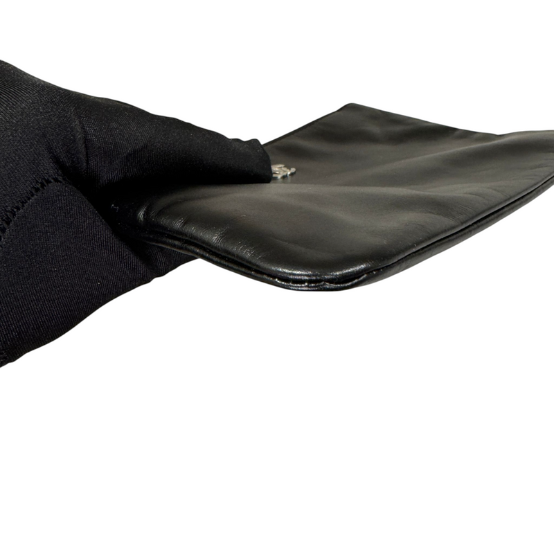 22 Medium Shiny Calfskin Quilted Black SHW