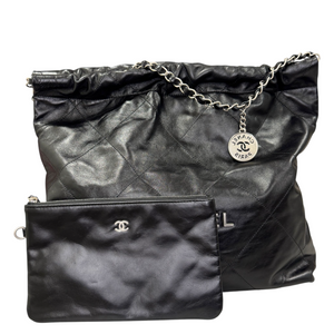 22 Medium Shiny Calfskin Quilted Black SHW